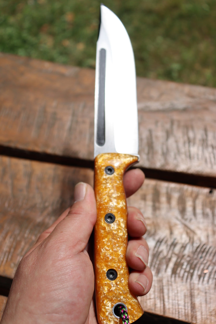 Hadrian Messer | Handgefertigtes Schweizer Bushcraftmesser – LAMINA Knives