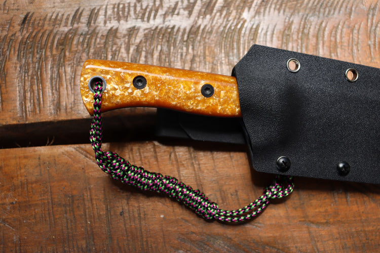 Hadrian Messer | Handgefertigtes Schweizer Bushcraftmesser – LAMINA Knives