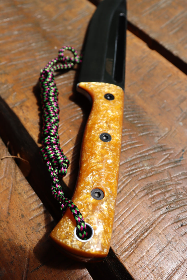 Hadrian Messer | Handgefertigtes Schweizer Bushcraftmesser – LAMINA Knives